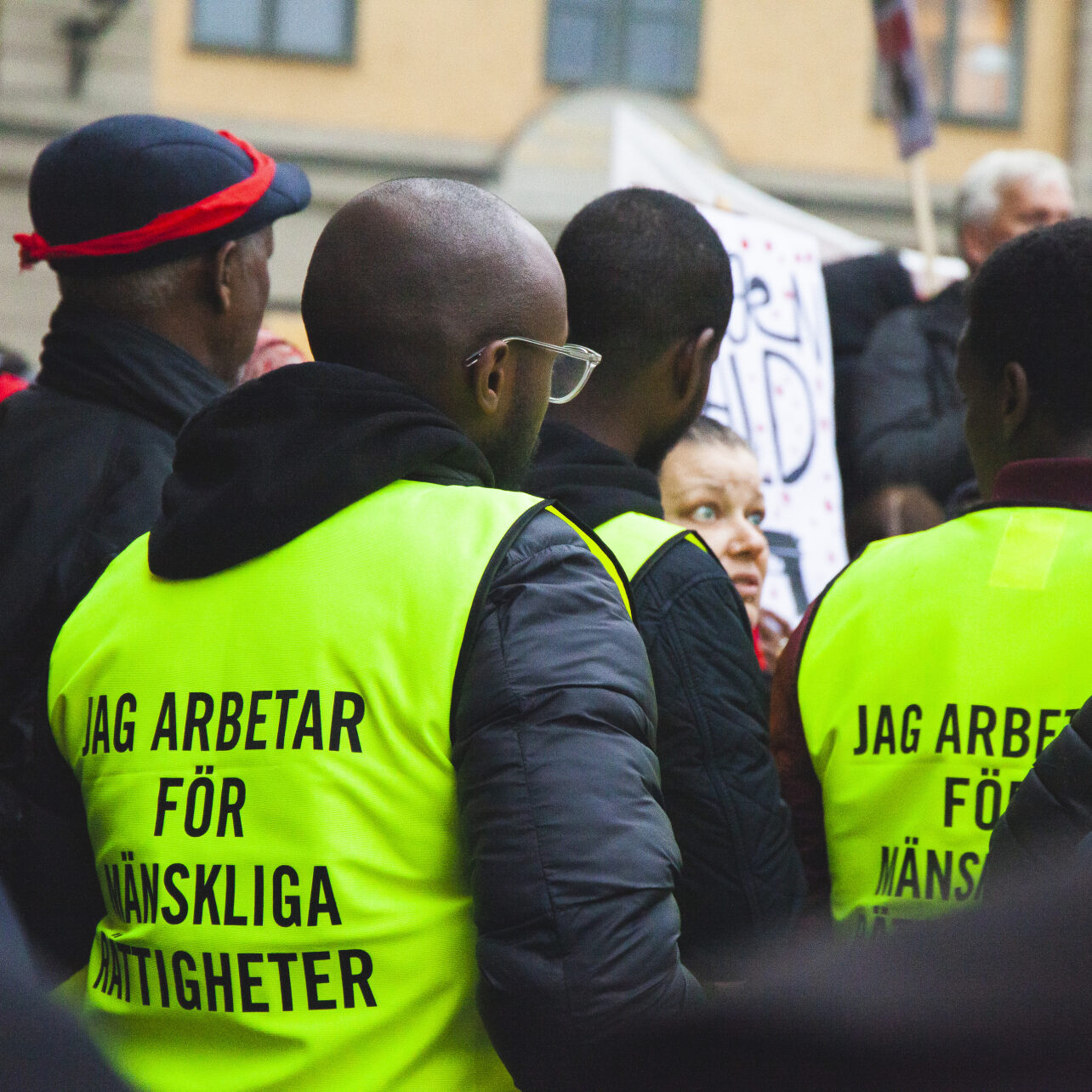 Aktivister står i grupp